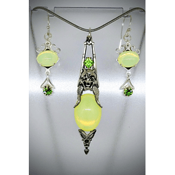 16tcw ☢ Art Deco inspired, vintage UG glass Dragon Necklace and earrings set - SOLD Private collection