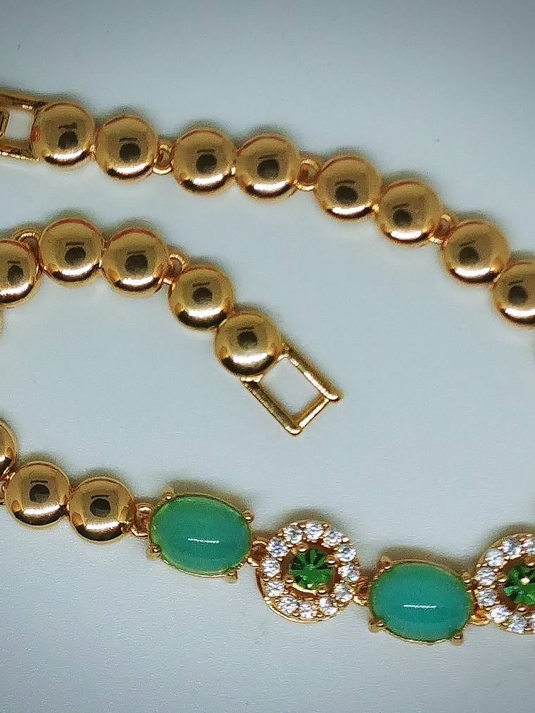 RTS ☢ Stunning Art Nouveau inspired, vintage Green opal UG glass Set- 14k gold-plated  - Costume 10