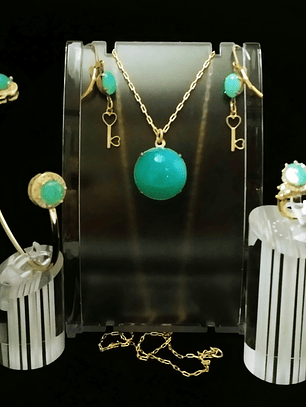 24tcw ☢ Vintage green Opaline UG glass Necklace, earrings, ring and bracelet Set - Costume