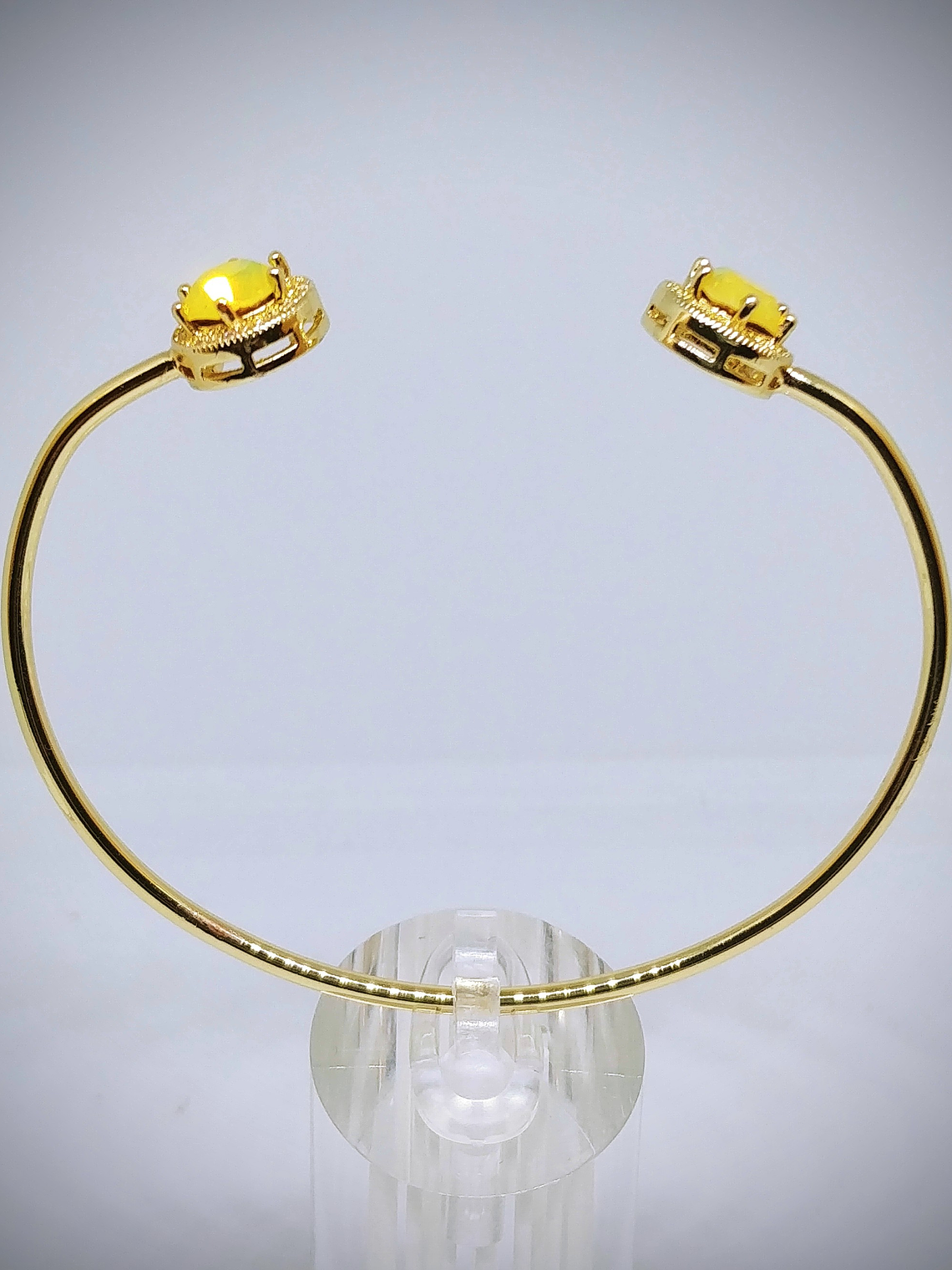 CJ - 3.5tcw ☢ vintage Yellow Opal UG glass, 14k yellow gold-plated open cuff bracelet - Costume  2