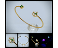 CJ - .7tcw ☢ vintage Peridot green UG glass, 14k yellow gold-plated open cuff bracelet - Costume