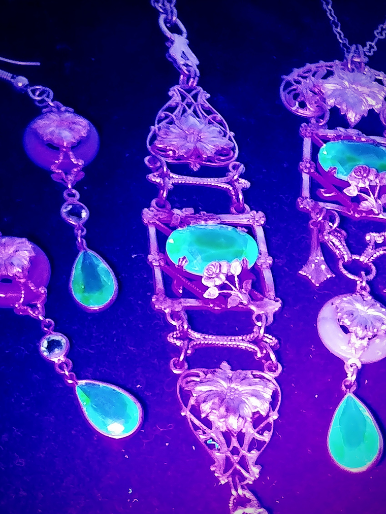 RTS ☢ Victorian/Czech style UG topaz glass set. Necklace/earrings/bracelet - Costume  7