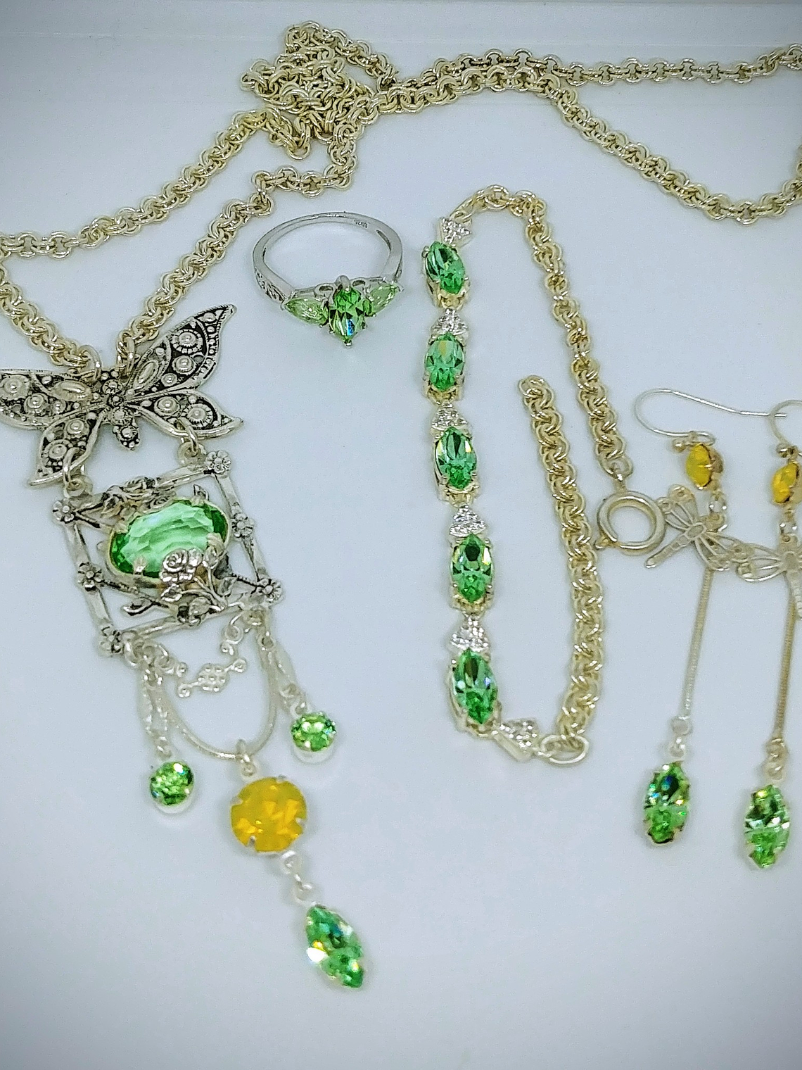 RTS ☢ Whimsical Butterfly and Dragonfly vintage UG glass Set, Necklace/earrings/bracelet/ring - Costume 2