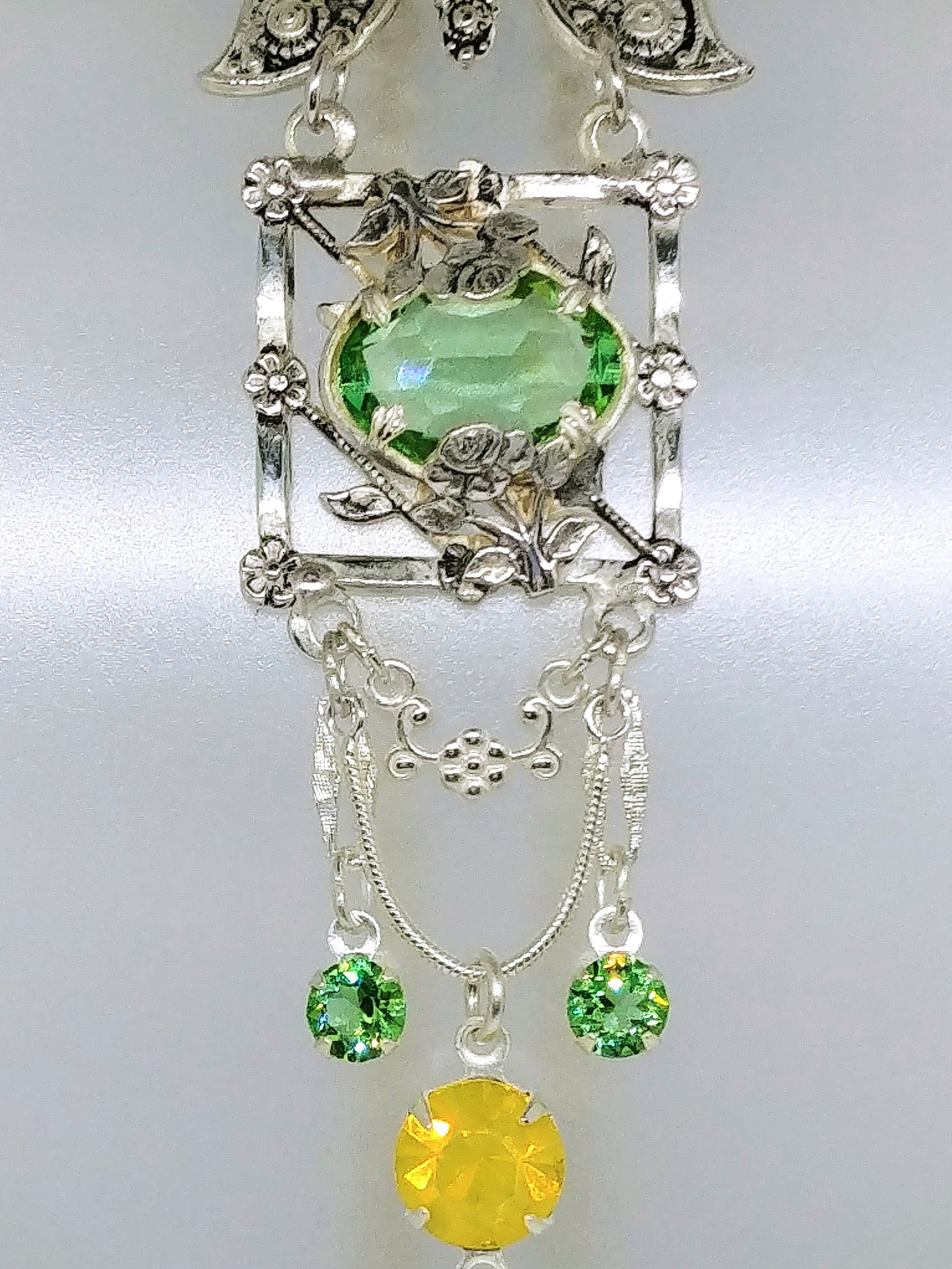 RTS ☢ Whimsical Butterfly and Dragonfly vintage UG glass Set, Necklace/earrings/bracelet/ring - Costume 8