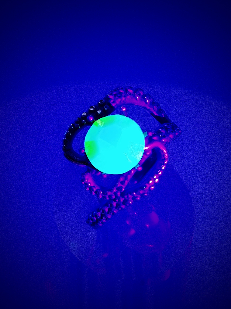 ☢ vintage UV glass, Octopus tentacle, Yellow or Green UG - Sterling -  Private collection 2