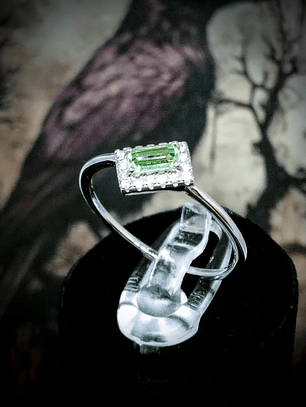SS - .33ct ☢ vintage UG glass and CZ 