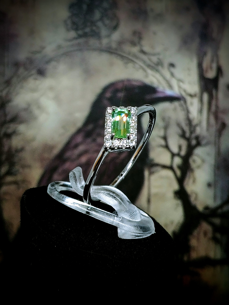 SS - .33ct ☢ vintage UG glass and CZ 