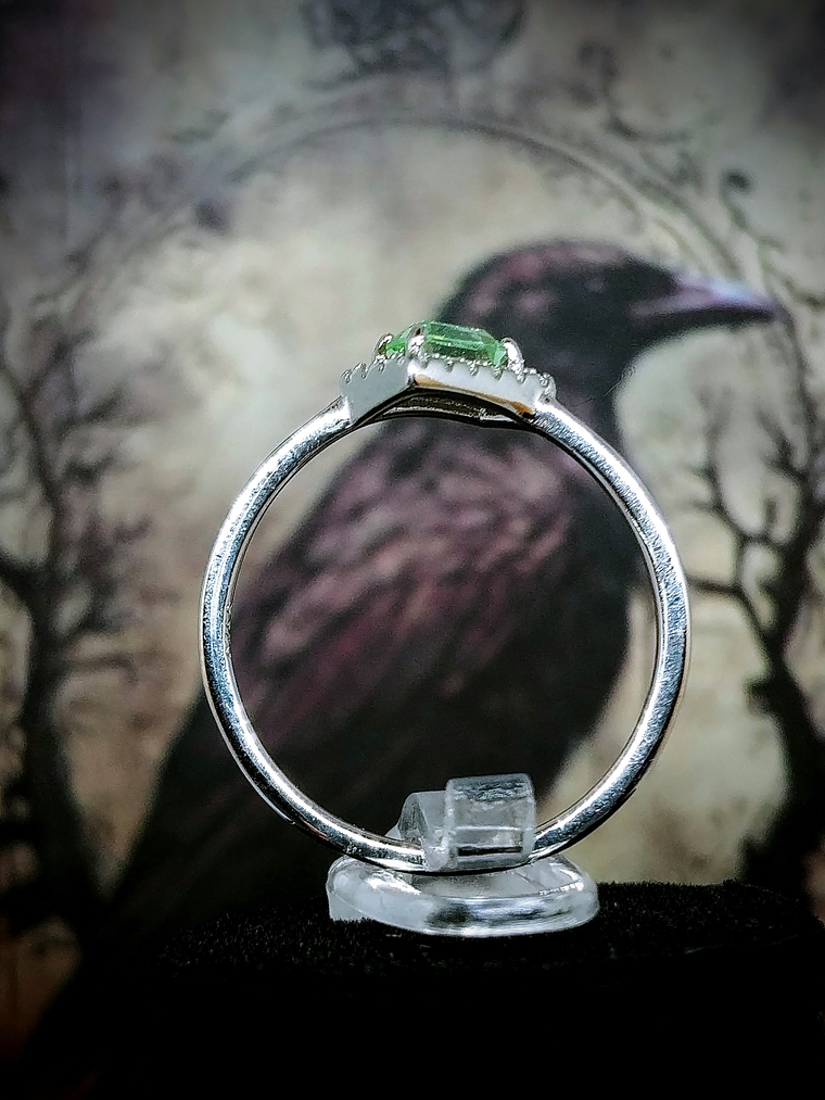 SS - .33ct ☢ vintage UG glass and CZ 