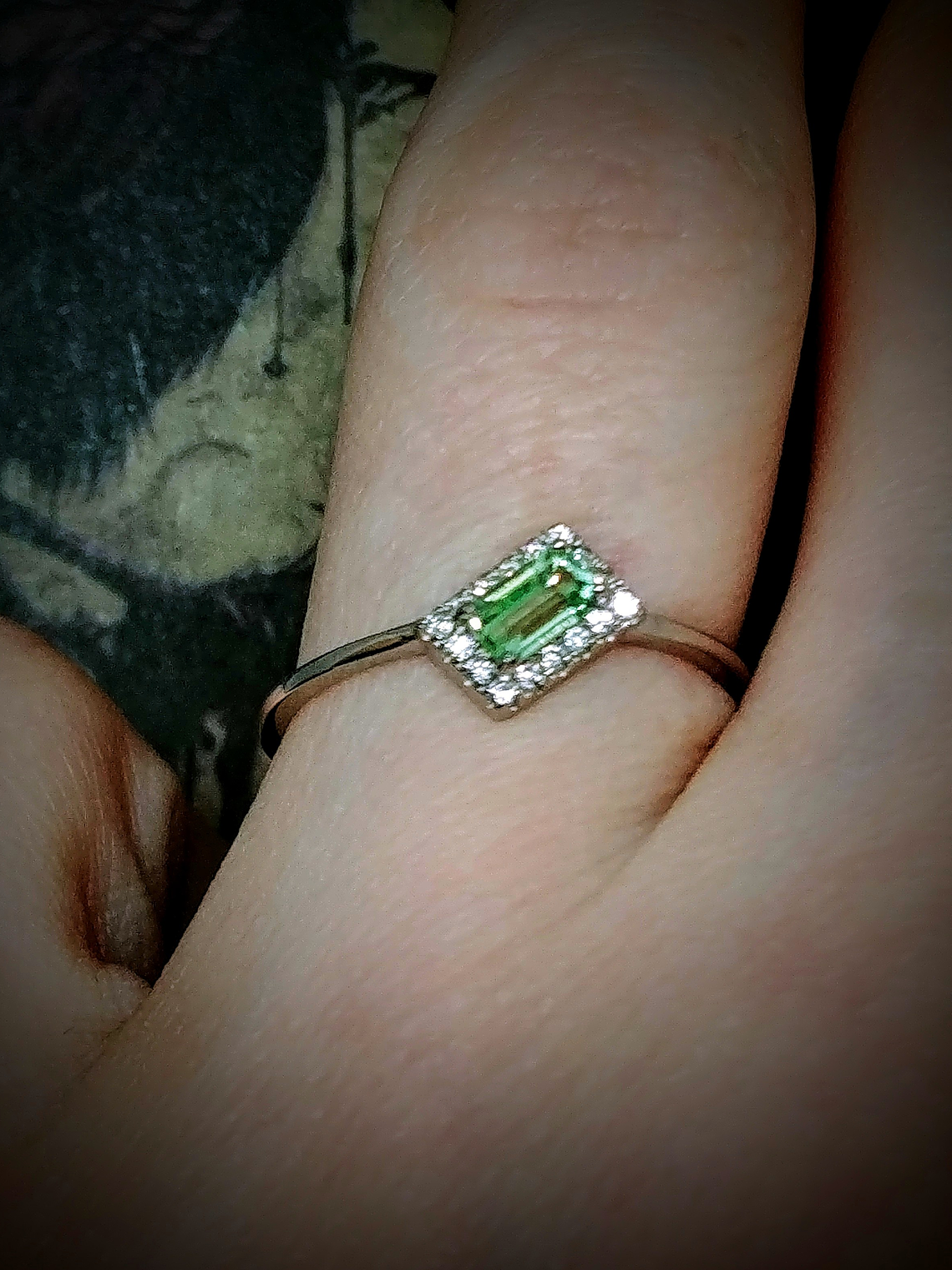 SS - .33ct ☢ vintage UG glass and CZ 