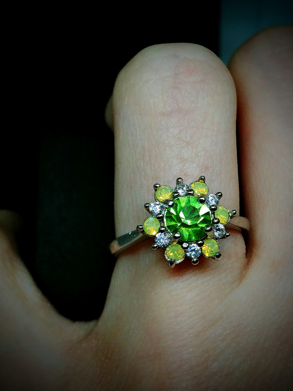 1.2ctw ☢ Art deco style flower, vintage Yellow opal and apple green UG  ring - Sz 7.25 - Sterling 💍 4