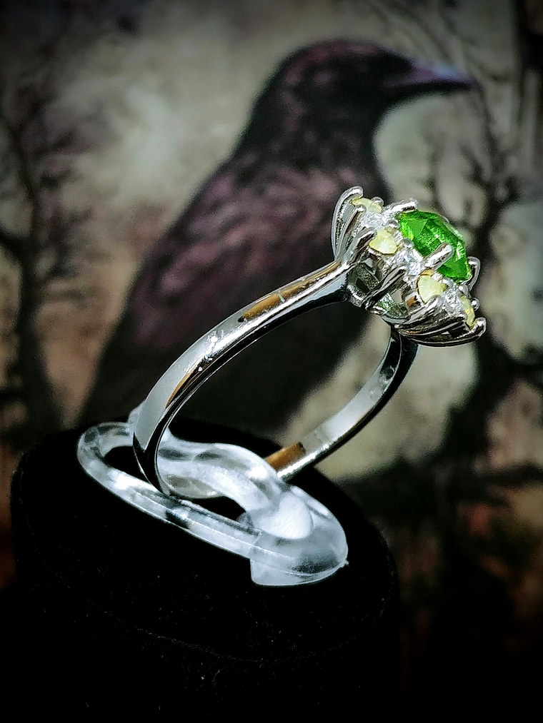 1.2ctw ☢ Art deco style flower, vintage Yellow opal and apple green UG  ring - Sz 7.25 - Sterling 💍 2