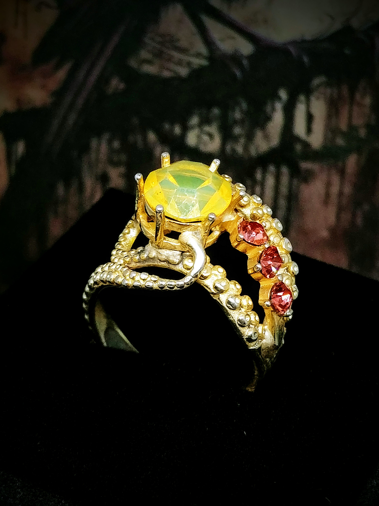 2.06tcw ☢ vintage Yellow opal and pink UG glass, Octopus tentacle - SOLD Private collection 1