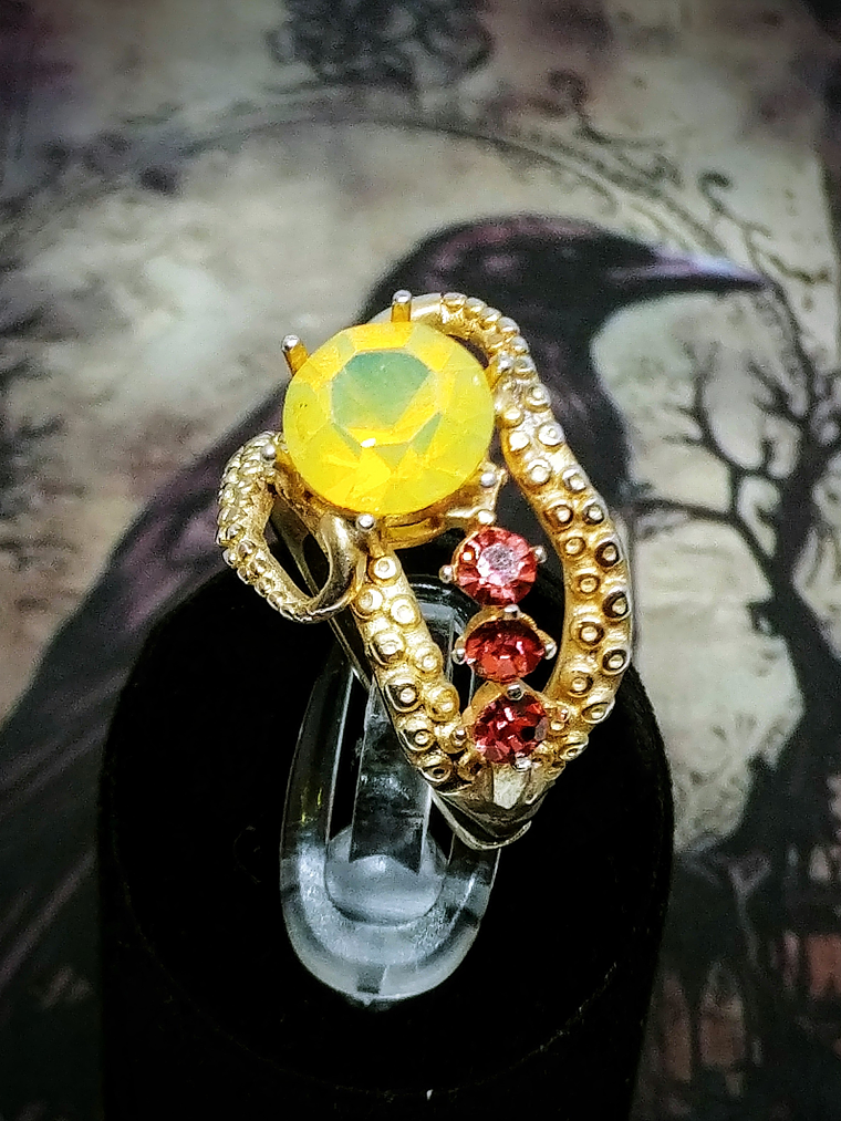 2.06tcw ☢ vintage Yellow opal and pink UG glass, Octopus tentacle - SOLD Private collection 3