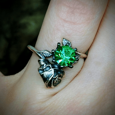 SS - .5ct ☢ Goth vibes, oval green opal UG glass, Rose and skull ring- Sterling 💍 Custom sizing