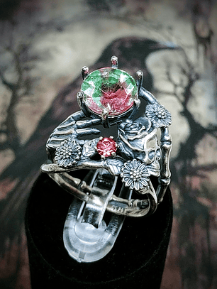 ☢ Momento Mori, Rare Tourmaline UG glass, Rose and skull ring - Private collection