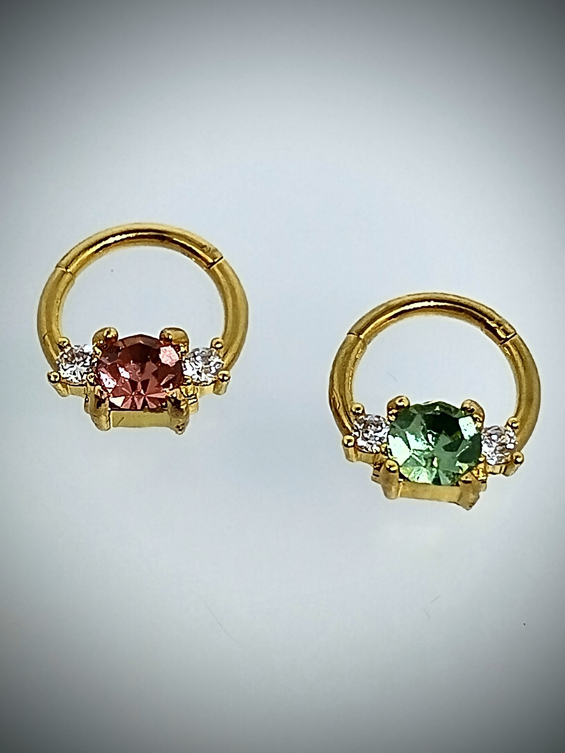 Piercing ☢ 8mm, 16g - Uranium glass septum ring - Pink or Green  2