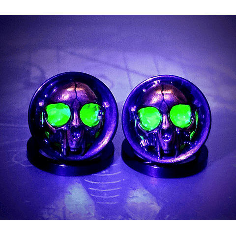 12mm, 1/2 inch Plugs ☢ Vintage Green UG glass, Cat skull ear-plugs