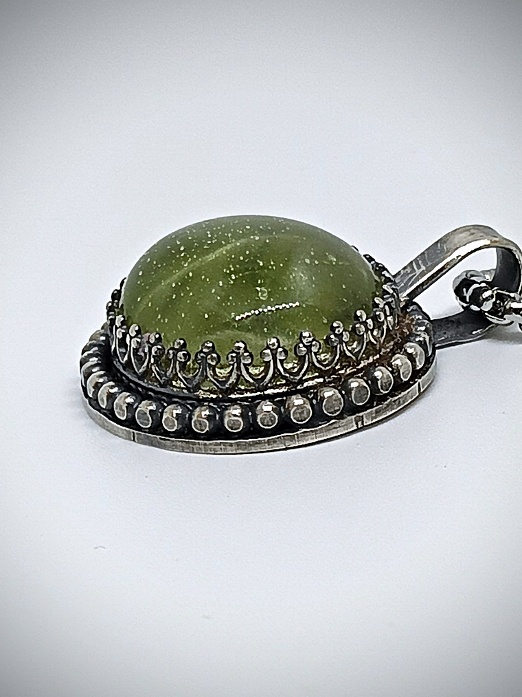 SS - ☢ Style1 - Vintage classic, Sterling silver old Vaseline UG necklace -  Sterling 💍 1