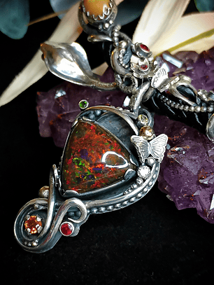 The Serpent and the Apple - Sterling & Opal, precious gemstone necklace - Private collection