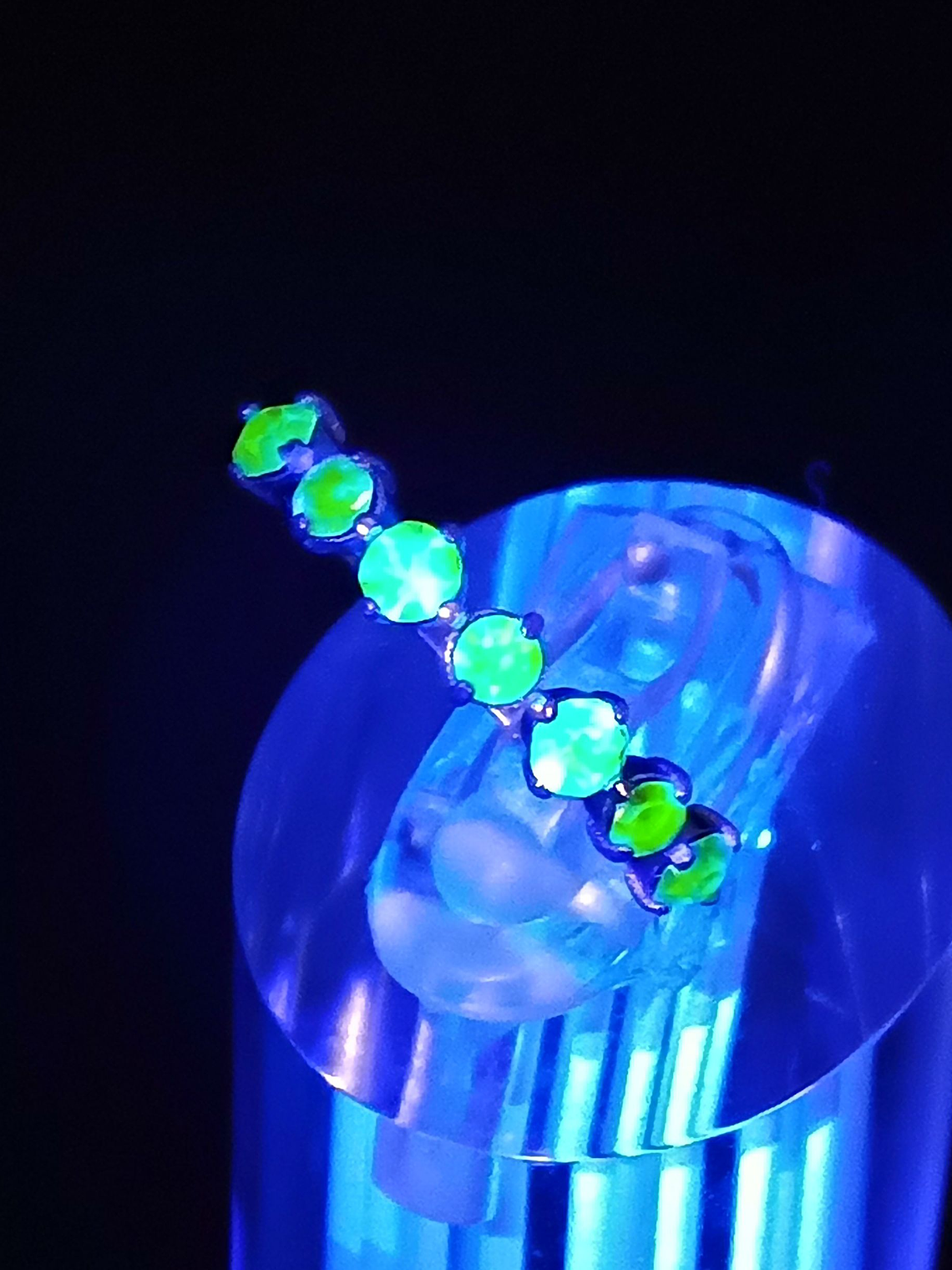 .84Tcw ☢ 7 stone, Rose pink & Vaseline yellow UG glass ring,  - Size 7.25 - Sterling  4