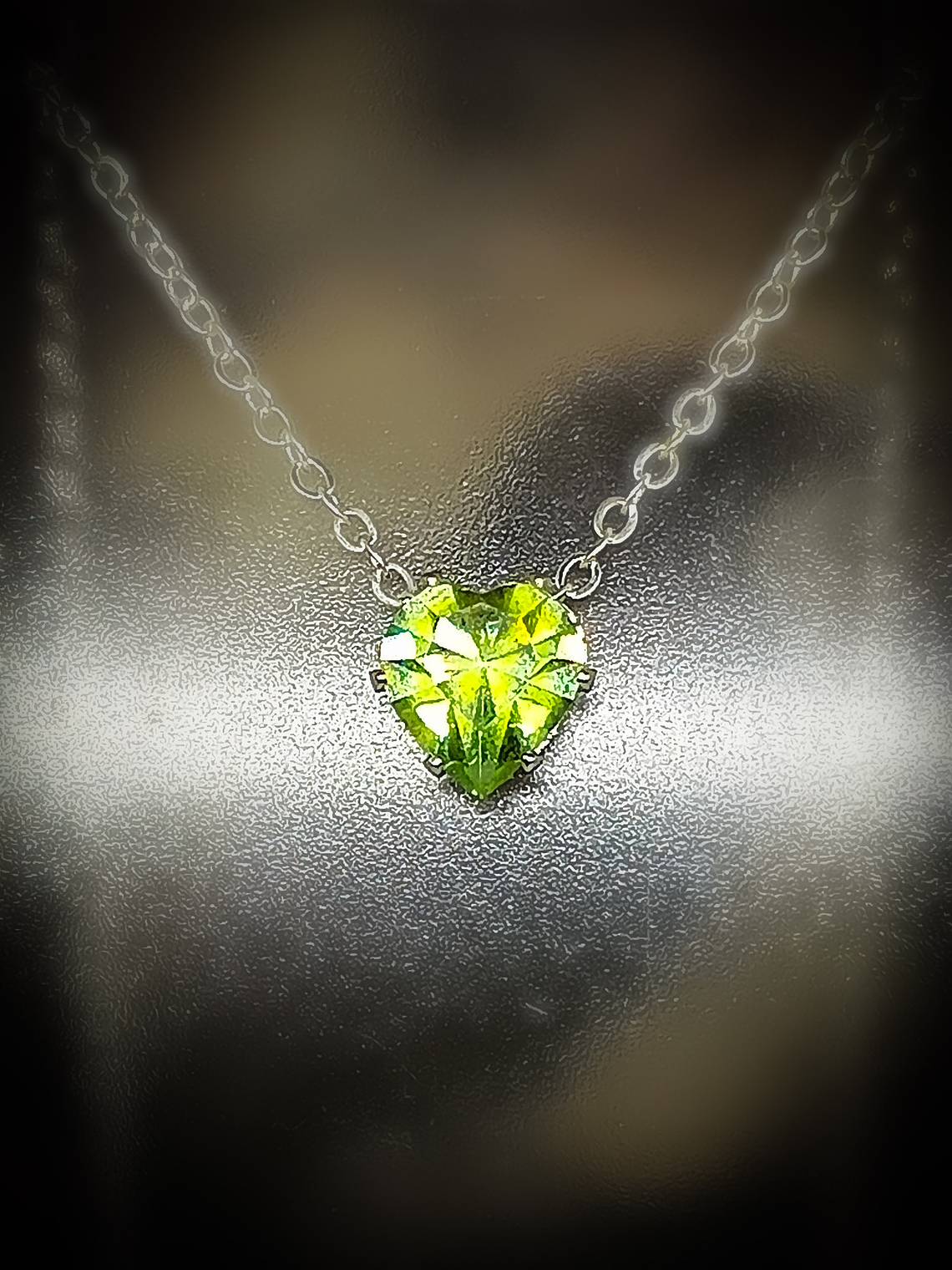 CJ - ☢ 2ct, 8mm Heart cut, Apple green UG layering necklace - Sterling-filled/Costume 👑   1