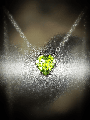 CJ - ☢ 2ct, 8mm Heart cut, Apple green UG layering necklace - Sterling-filled/Costume 👑  