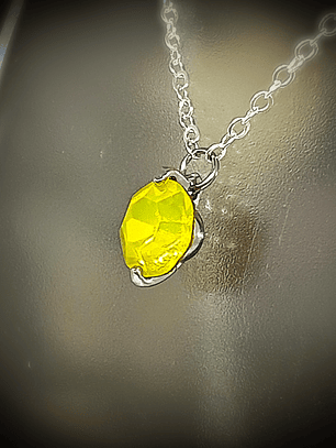 CJ - ☢ 2ct, 8mm Diamond cut, Yellow opal UG layering necklace - Sterling-filled/Costume 👑