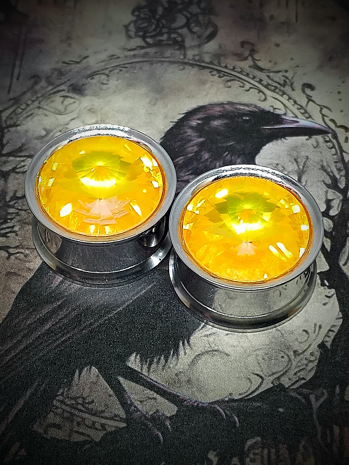 18mm, 11/16 inch Ear plug Vintage orange Cadmium glass, ear-plugs 1