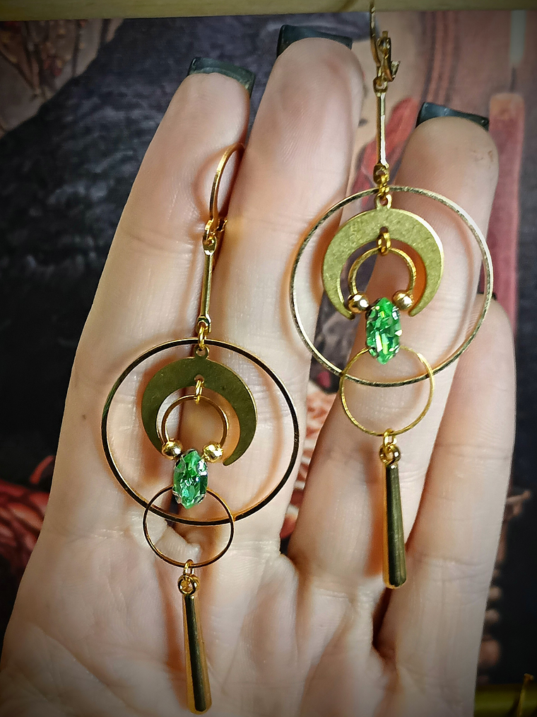 RTS - Modern Peridot green ☢ UG earrings, Loaded with UG - GP stainless 3