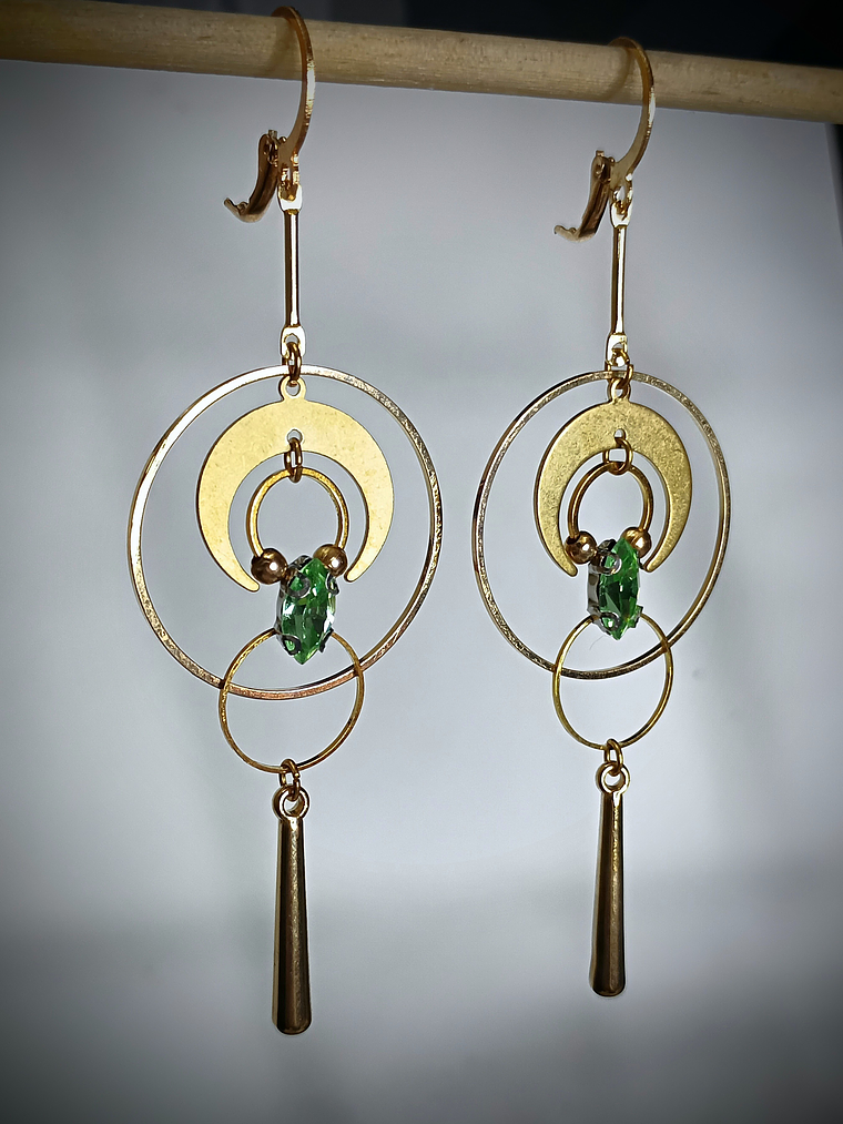 RTS - Modern Peridot green ☢ UG earrings, Loaded with UG - GP stainless 4