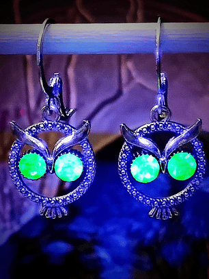 RTS - Yellow opal or Green apple Owl earrings ☢ vintage UG - Silver-plate
