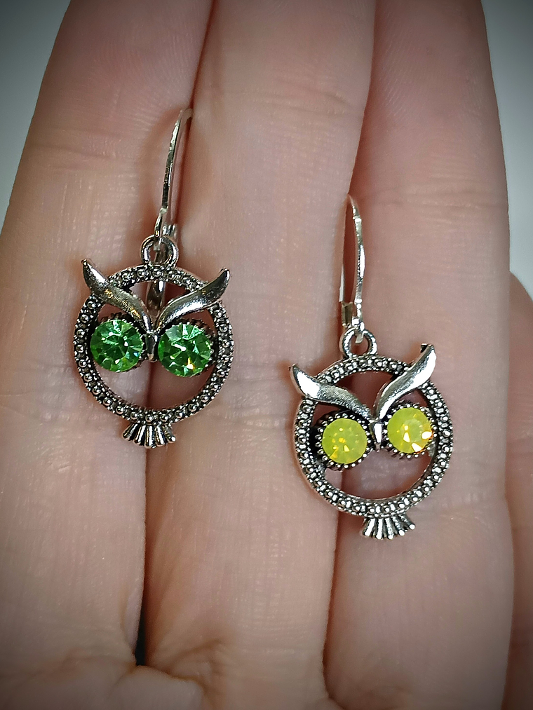 RTS - Yellow opal or Green apple Owl earrings ☢ vintage UG - Silver-plate 5