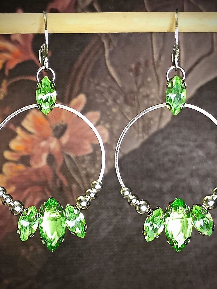 RTS - Green apple ☢ UG earrings, Loaded with UG, fits most tunnels - Stainless steel 1