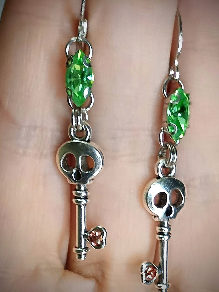RTS ☢ Cute Skeleton key earrings Peridot & Pink UG  - Silver-plated stainless 3