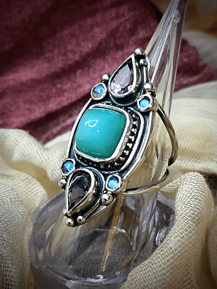 Stunning Chrysoprase Statement ring, amethyst and moonstone - Sz8 - Sterling