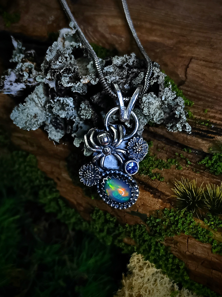 MTO - Opal and Chrome diopside Spider necklace - Sterling 3