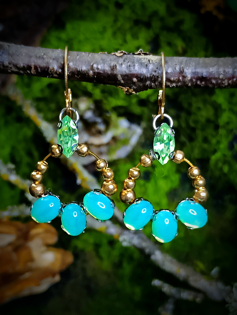 RTS - Green Opal & Green apple ☢ UG earrings - Stainless and mixed metals 1