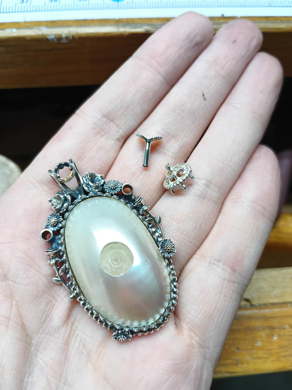 RTS - White Osmena pearl with pink and white moisonite necklace - Sterling 10