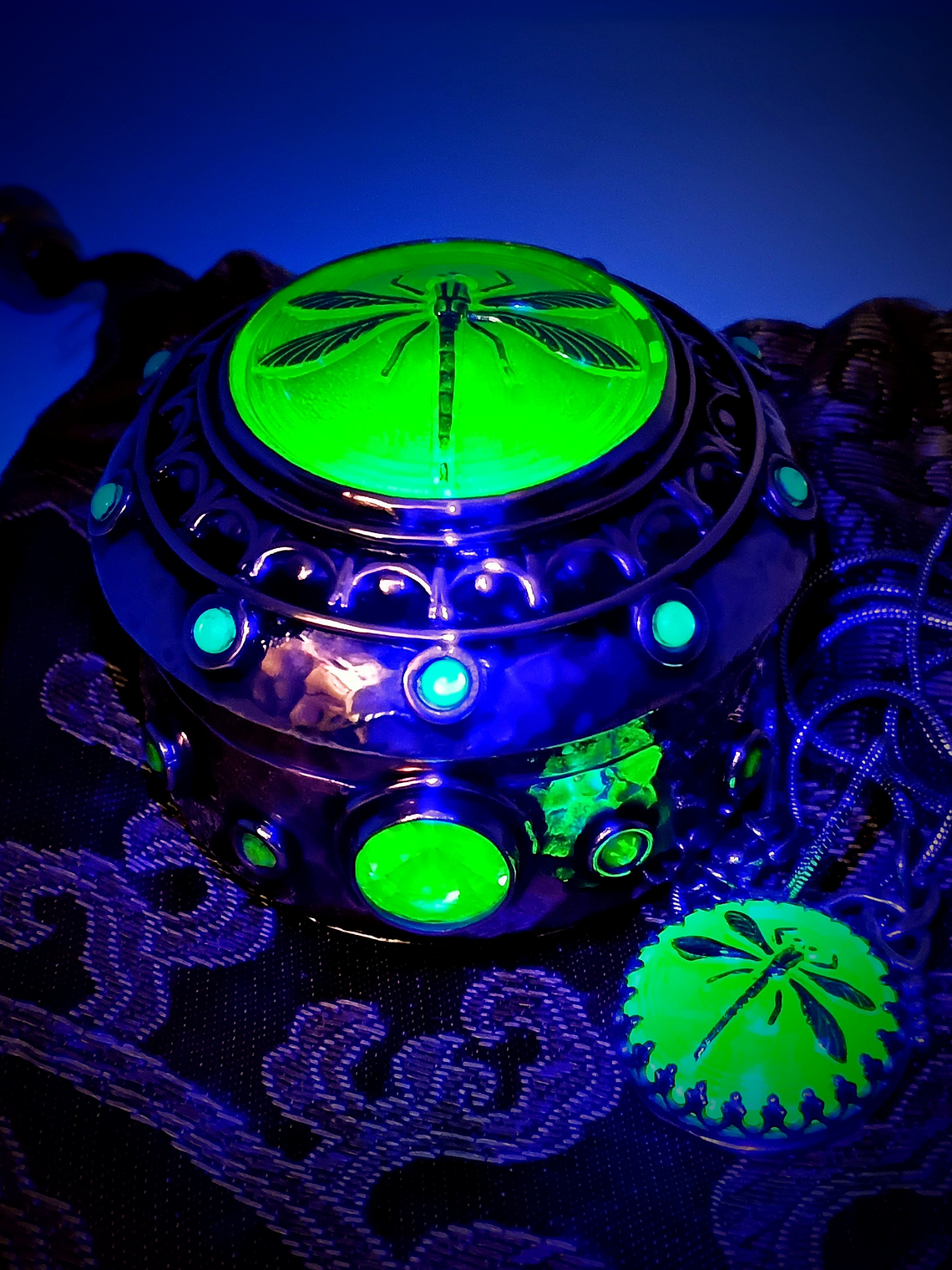 Hand hammered and formed Copper Uranium glass box 6