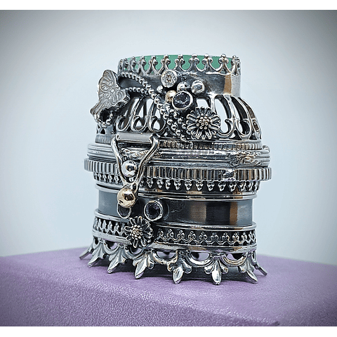 Polly Pocket, jumping spider silver box