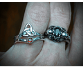 Celtic knot - Witches knot triquetra split ring