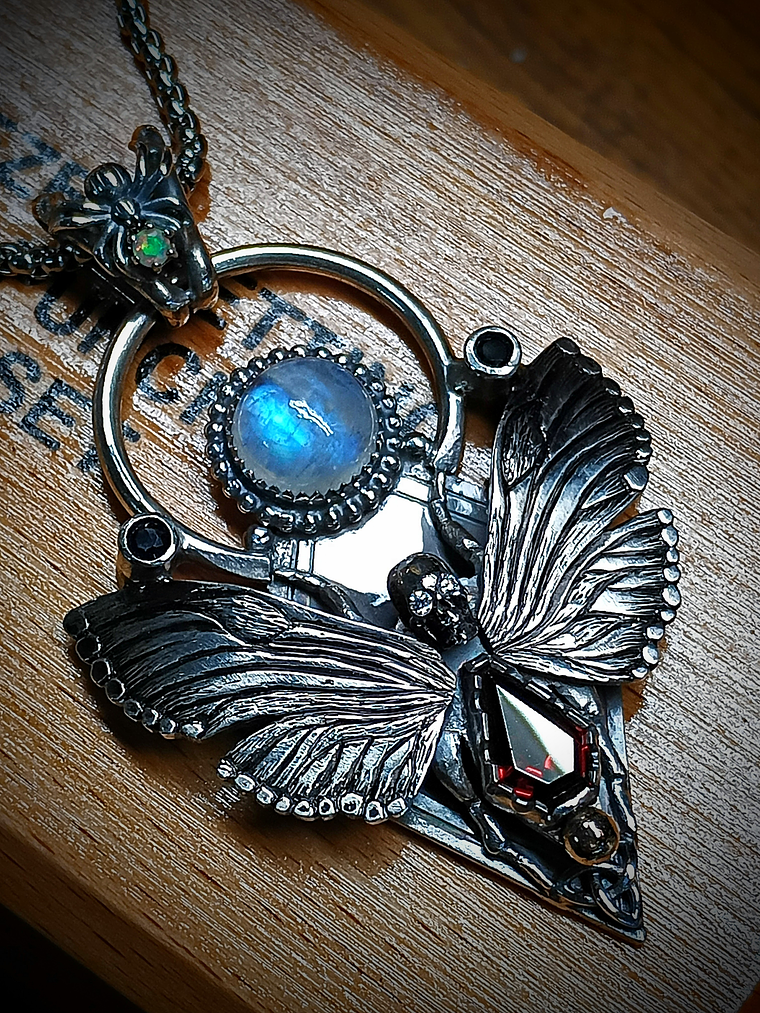 Fabulous, engraved death-heads Hawk moth, moonstone, garnet and opal - Sterling 2