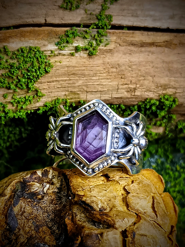 MTO - Hand engraved Ruby slice, engraved spiderweb ring - Sterling 15