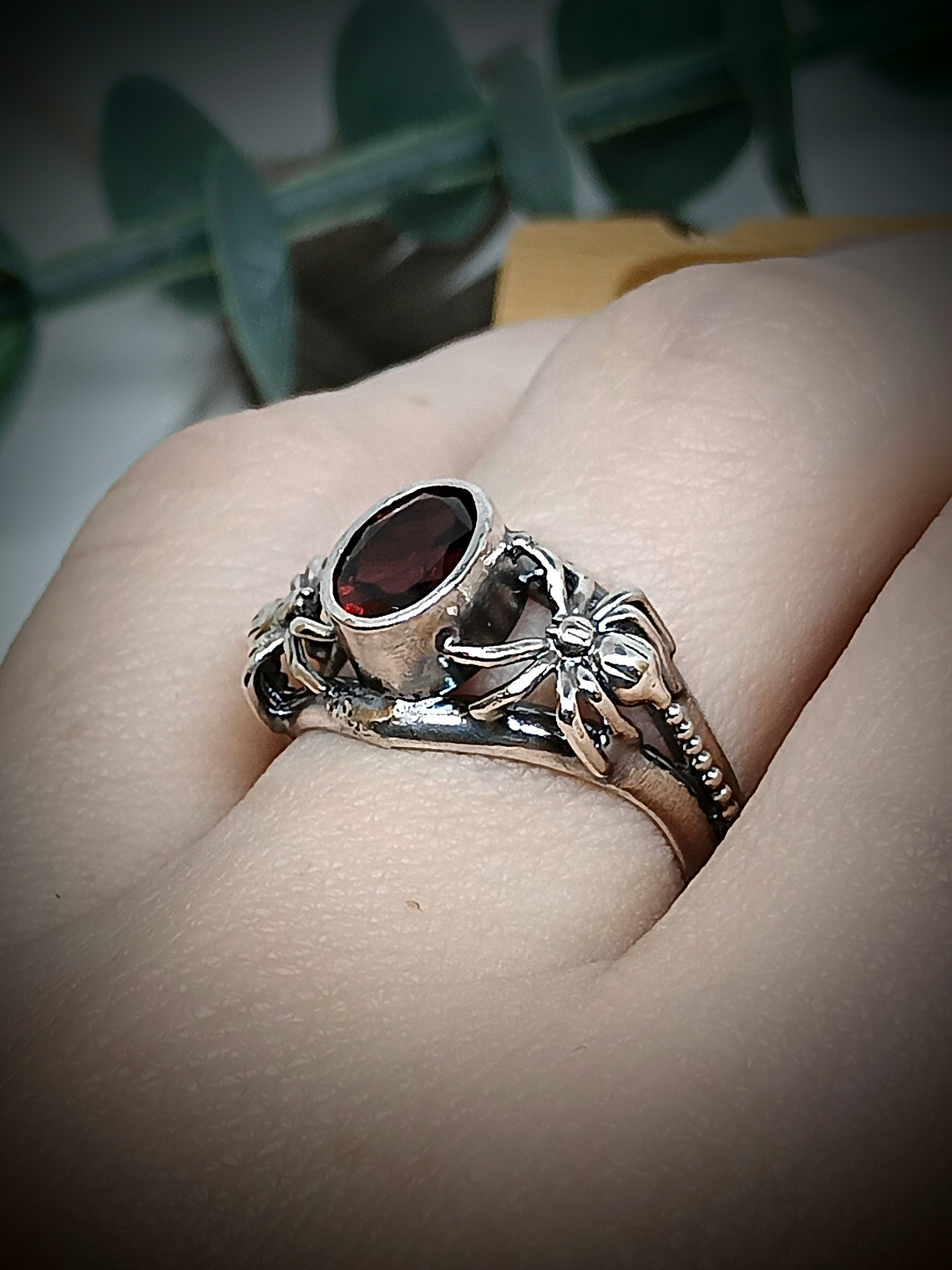 RTS - Gothic spider ring with Mozambique blood red garnet - Sterling 2