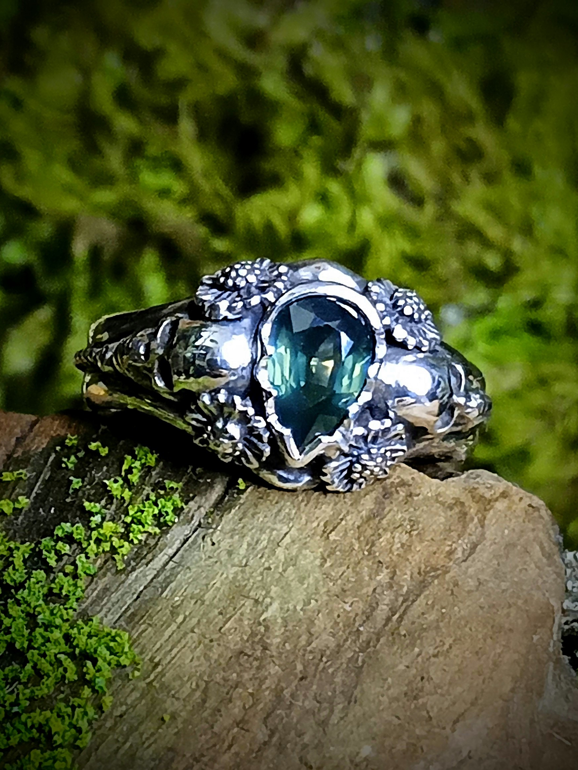 Sapphire ring  2