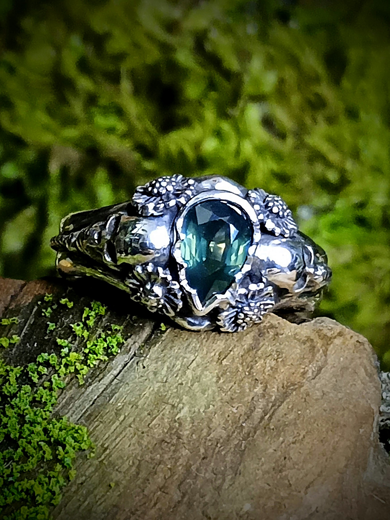Sapphire ring  2