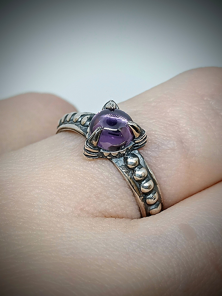 Amethyst claw ring  4