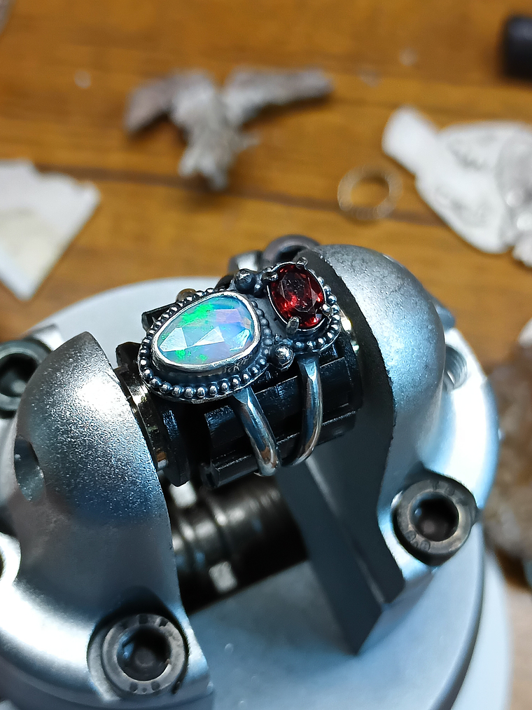MTO- Opal and garnet ring 2