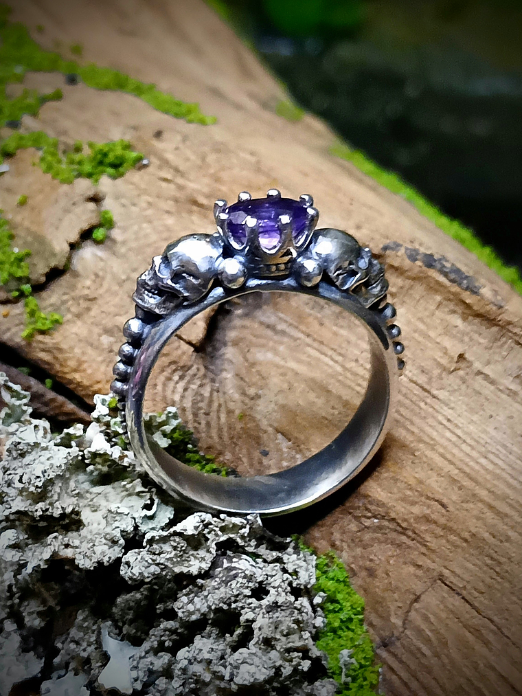 Gothic Memento Mori Skulls ring 7