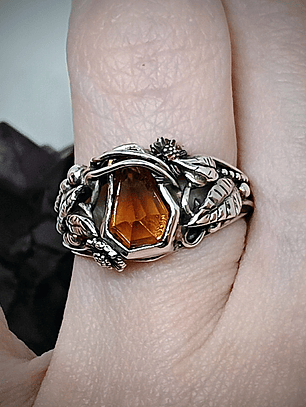 Coffin cut garnet ring